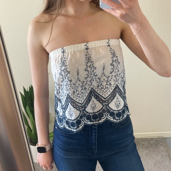 TOBI Strapless eyelet Top XS - Picture 3 of 7